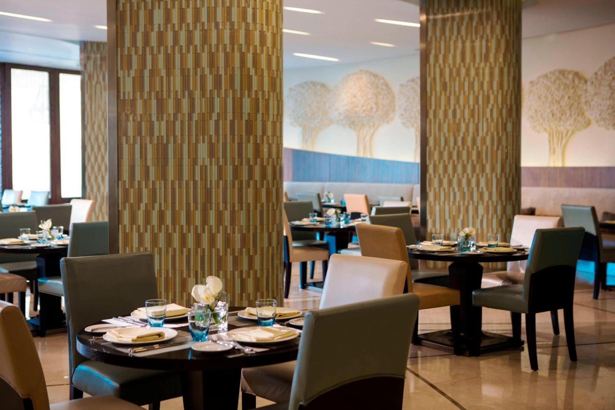 Renaissance Cairo Mirage City Hotel Zewnętrze zdjęcie The restaurant