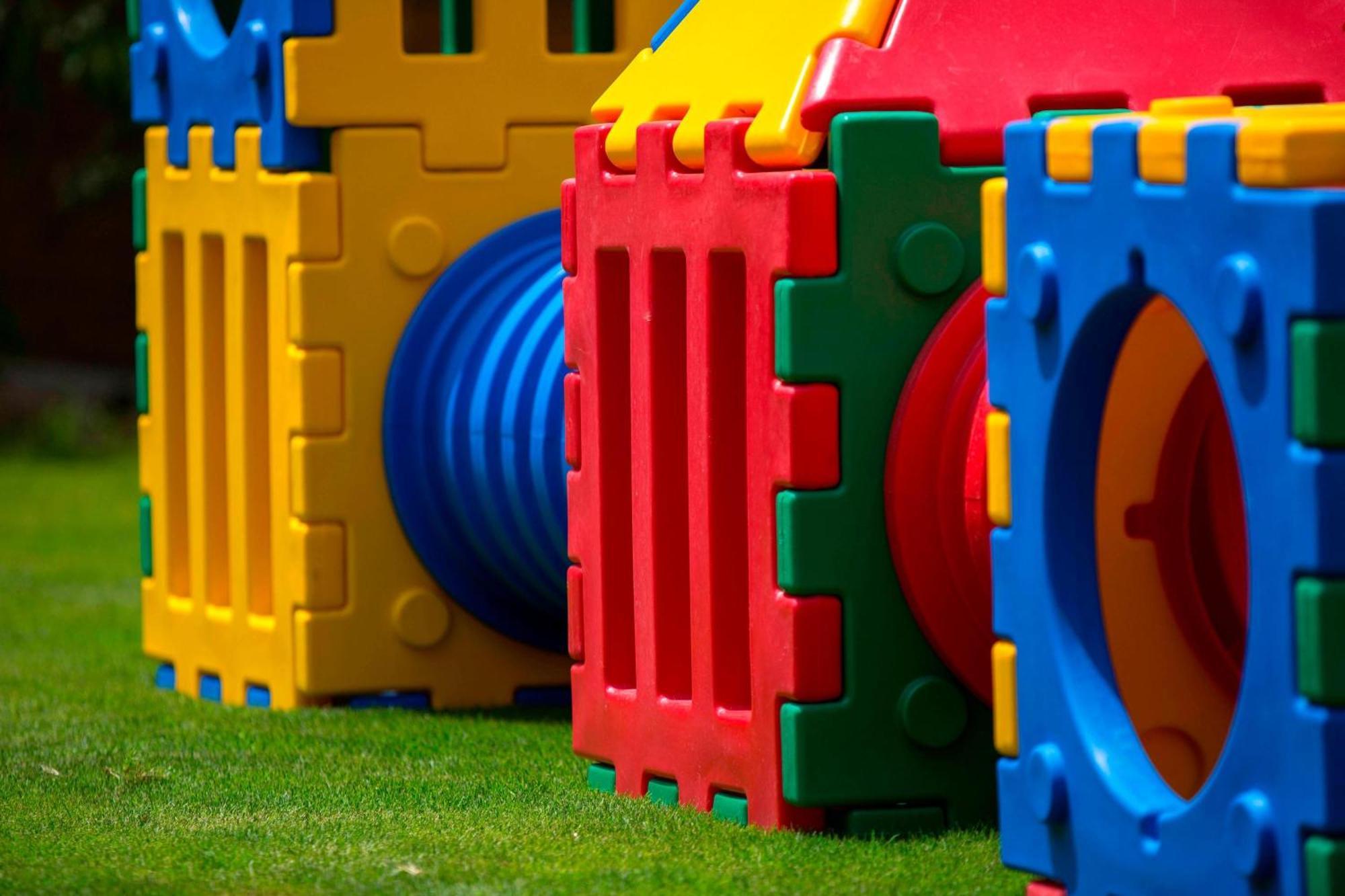 Renaissance Cairo Mirage City Hotel Zewnętrze zdjęcie Playground equipment